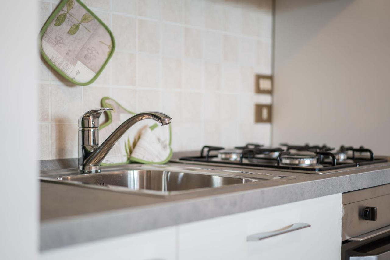 Gardappartamenti Cascinale Pool Desenzano del Garda Ngoại thất bức ảnh